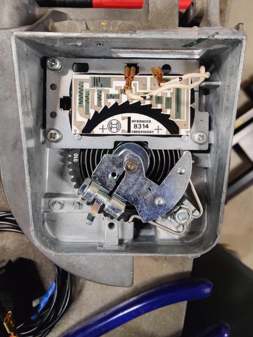 afm sensor plug removal